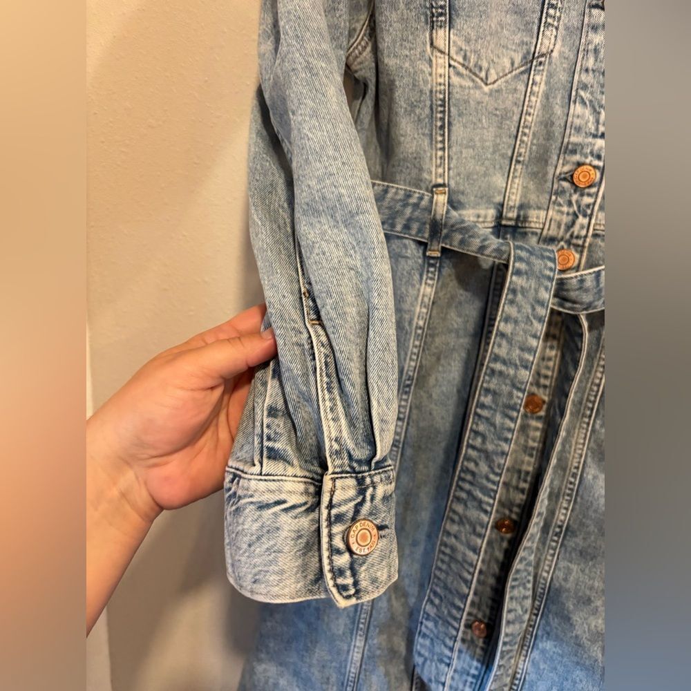 GAP Denim Midi Dress Belted Button Front Acid Wash Long Sleeve Size M - Picture 4 of 8